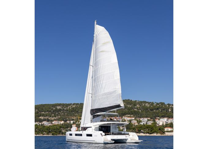 Lagoon 51