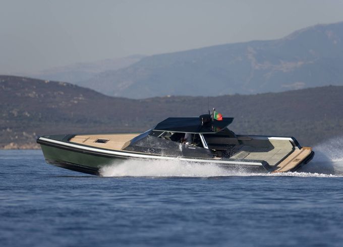 WALLY YACHTS Power 47