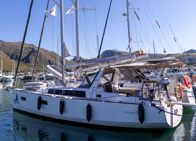 Bénéteau Oceanis 38
