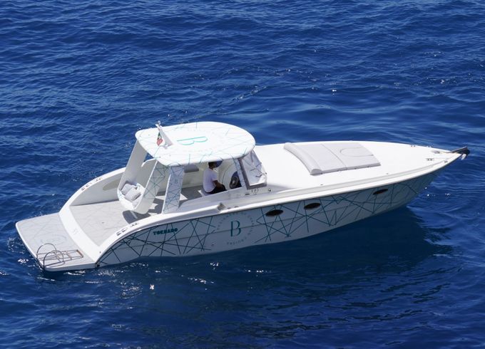 Tornado 38 Flush Deck