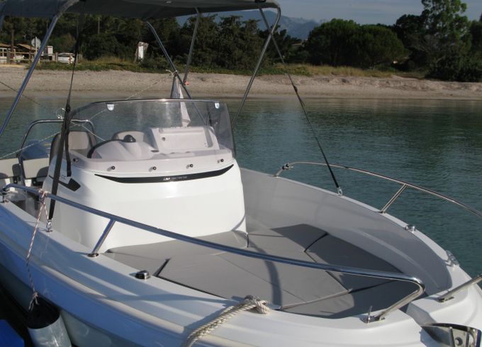 Jeanneau Cap Camarat 5.5 CC Serie 2