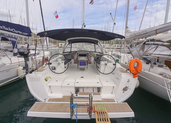 Bénéteau Oceanis 45