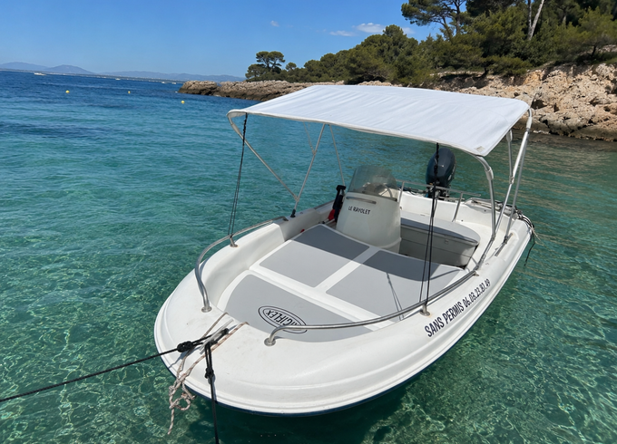 Jeanneau Cap 400 Console