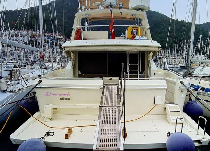 Ferretti 175