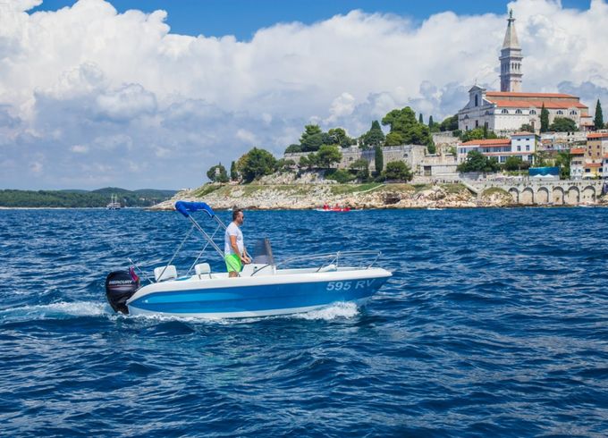 Sessa Marine Key Largo 17