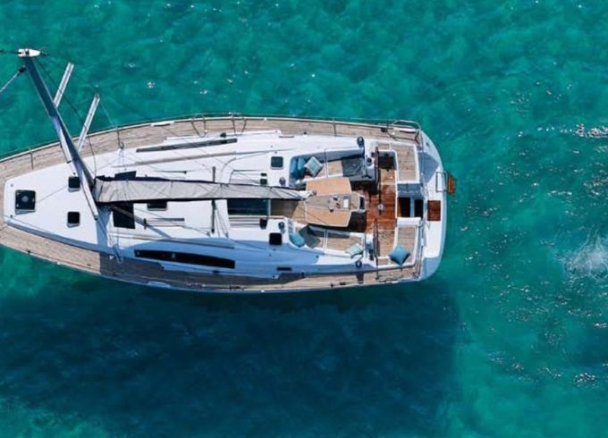 Bénéteau Oceanis 43