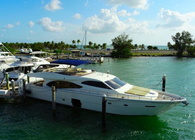 Ferretti 80