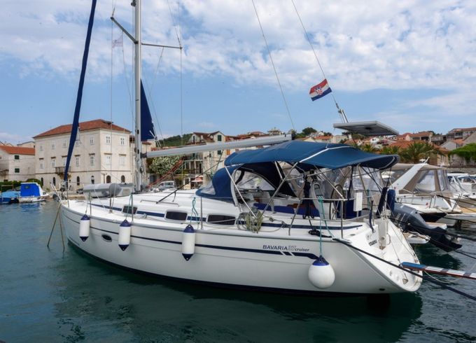 Bavaria Cruiser 37