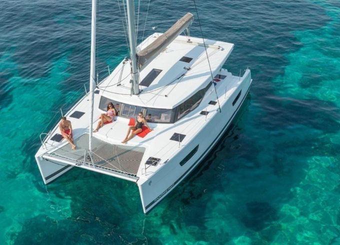 Fountaine Pajot Lucia 40