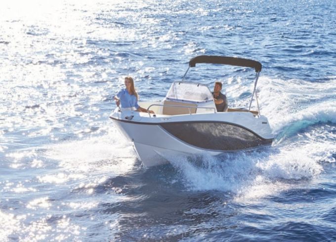 Quicksilver Activ 555 Open