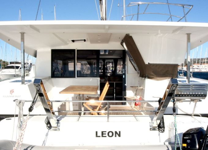Fountaine Pajot Lucia 40