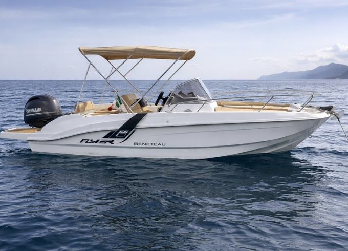 Bénéteau Flyer 5 SUNdeck