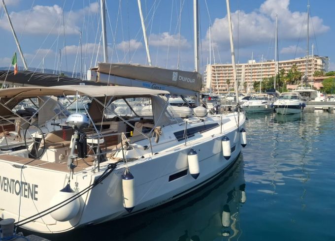 Dufour 430 Grand Large