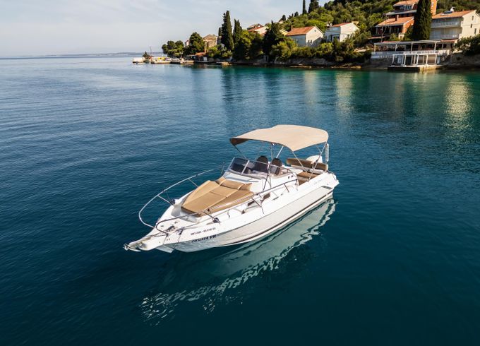 B2 Marine Cap Ferret