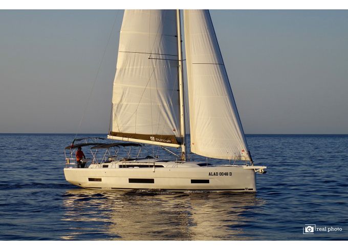 Dufour 470