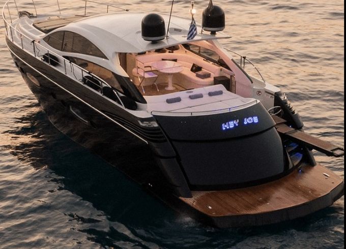 Pershing 56 Open