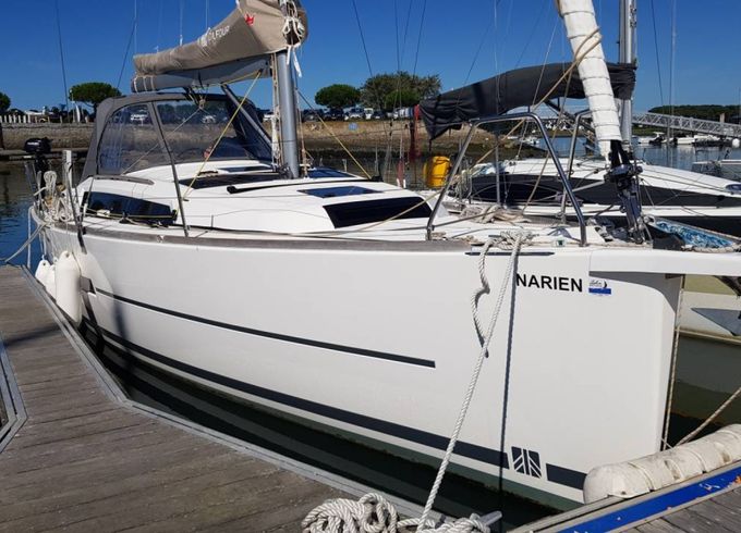 Dufour 360
