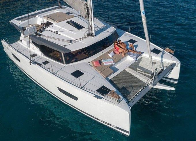 Fountaine Pajot Astrea 42
