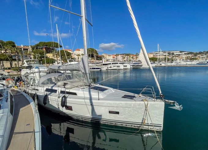 9 Hanse 388