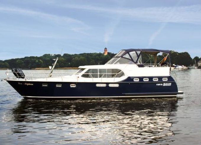 FB-Yachtcharter Succes 125 Ultra New Line
