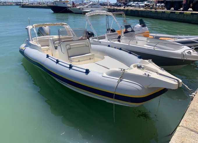 Marlin Boat 23 FB Top