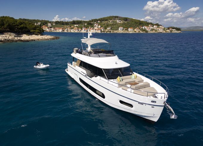 Azimut Magellano 60