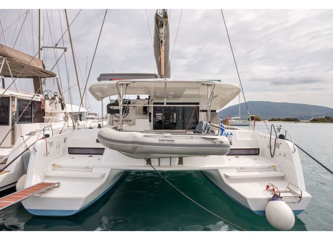 Lagoon 42