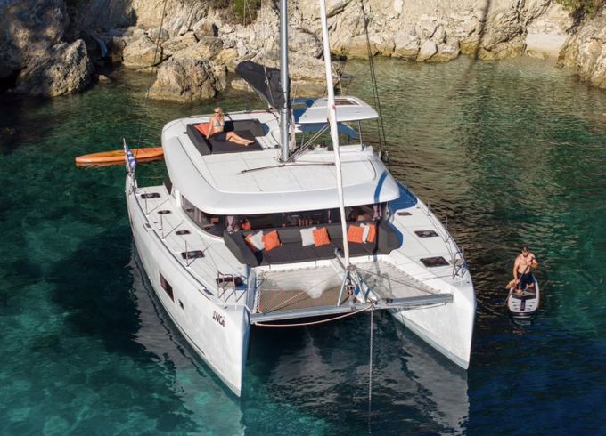 Lagoon 42