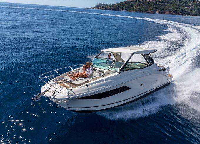 Sea Ray Sundancer 320