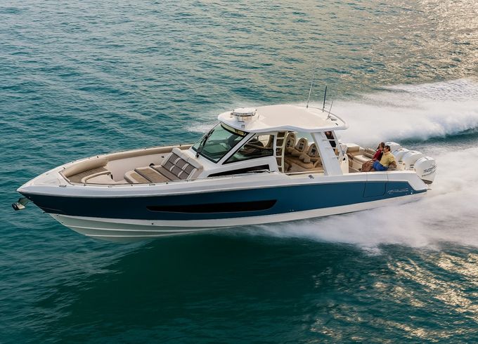 Boston Whaler 420 Outrage
