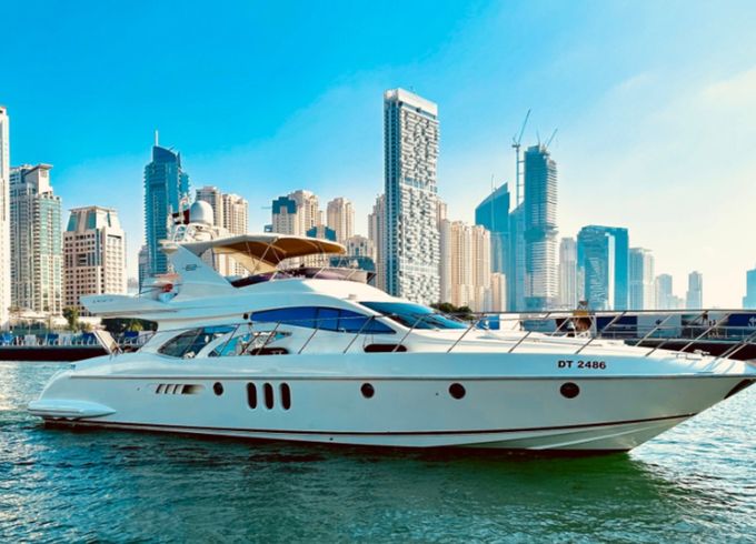 Azimut 62 Fly