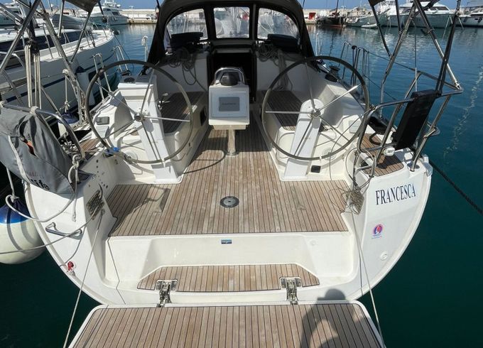 Bavaria Cruiser 37