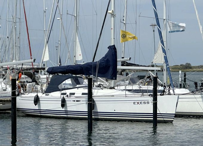 X-Yachts X-37