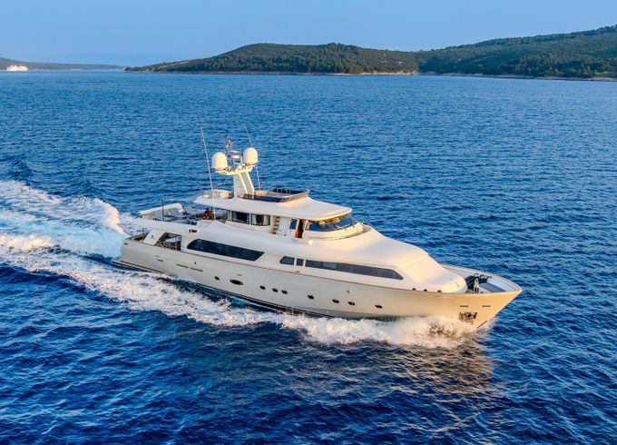 Motoryacht
