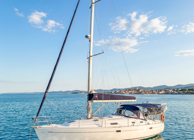 Bénéteau Oceanis 381