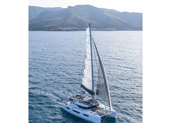 Lagoon 51