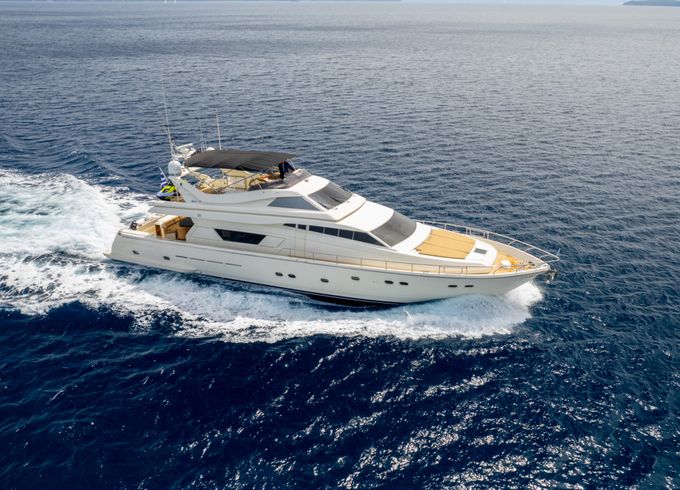 Ferretti 80