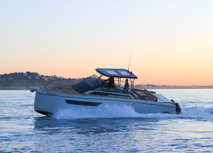 Nuva M11 Cabin