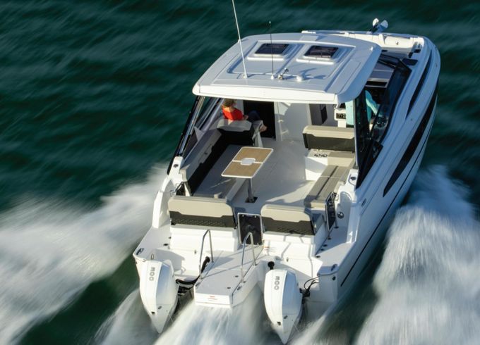 Aquila 32 Sport