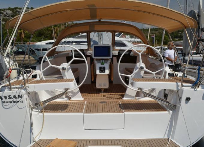 Hanse 418