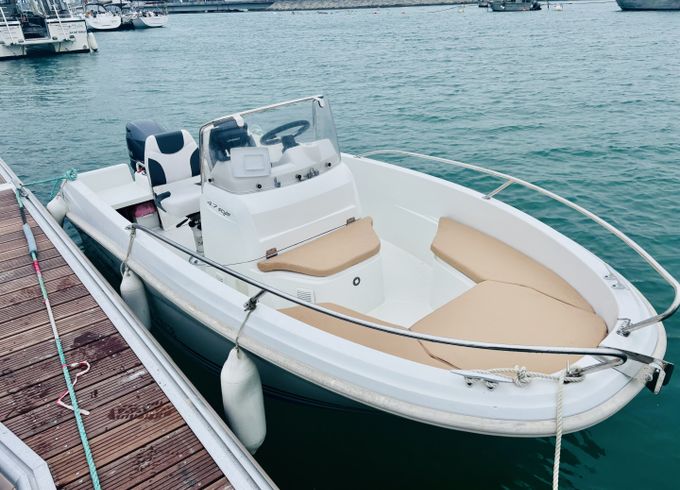 Jeanneau Cap Camarat 4.7 Style