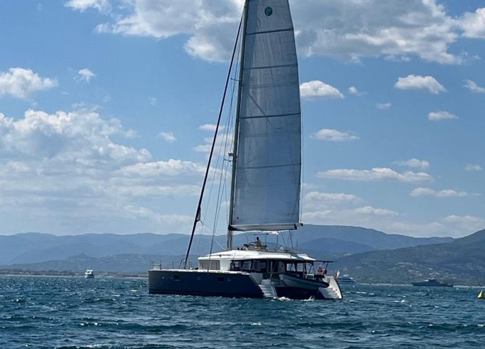 Lagoon 560