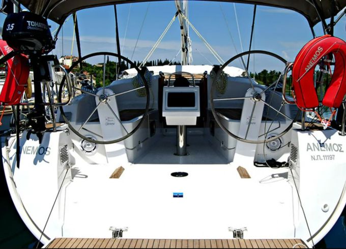 Bavaria Cruiser 37