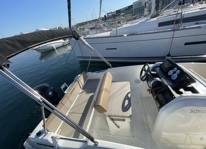 Quicksilver 505 open