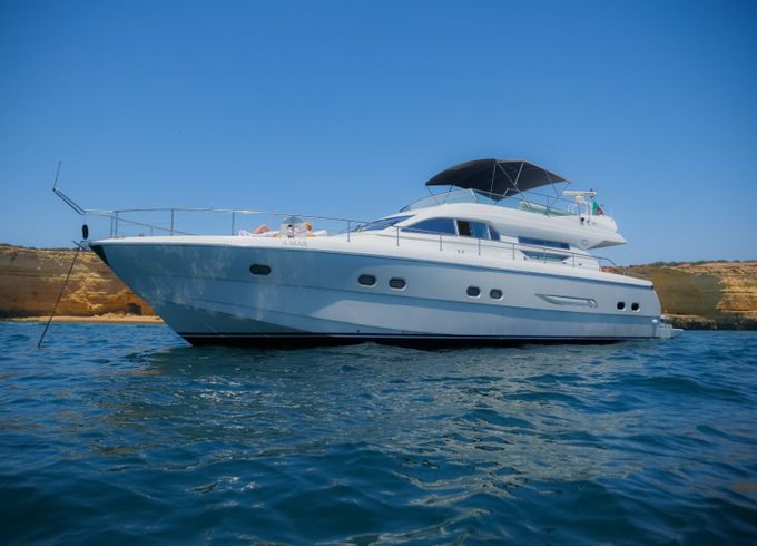 Vz Flybridge 65