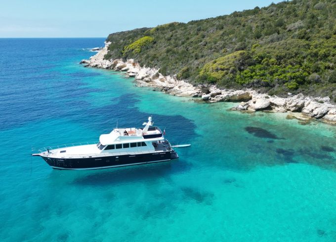 Riviera Yachts Alaska 72