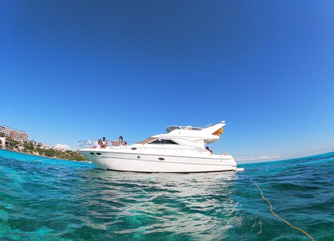 Sea Ray 450 Sedan Bridge