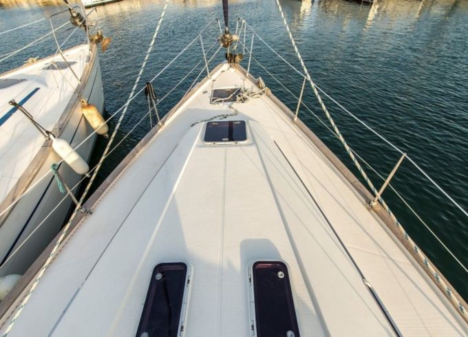 Bavaria 44