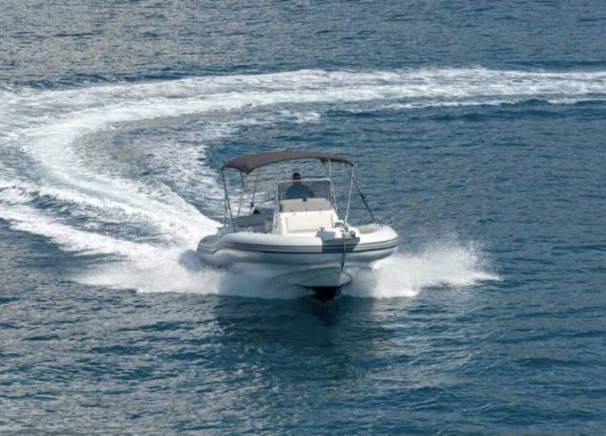 Wellcraft Martinique 2600