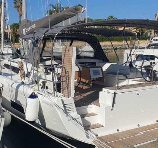 Dufour 470